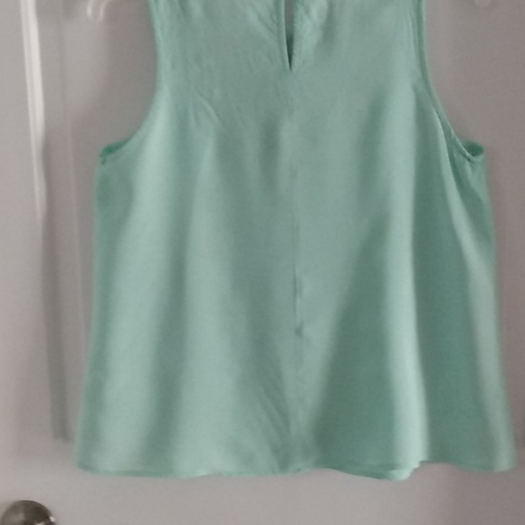 Top - Picture 4 of 4